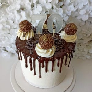 Drip Cake Chocolat <div style="font-size:18px;padding-bottom: 27px; }">(10 à 30 parts)</div> cupcake
