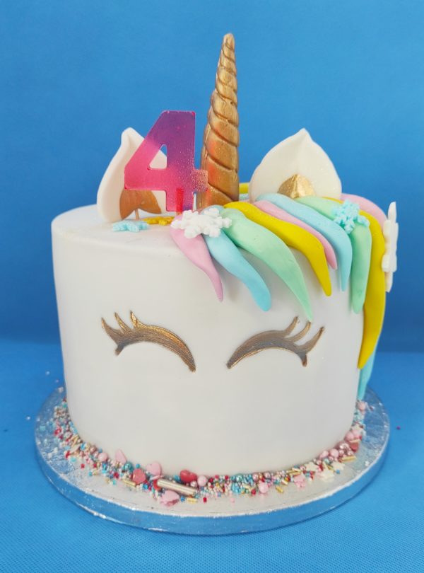 Gateau Anniversaire Licorne 10 A 12 Parts Recrea Cakes Gateau Anniversaire Licorne 10 A 12 Parts Recrea Cakes