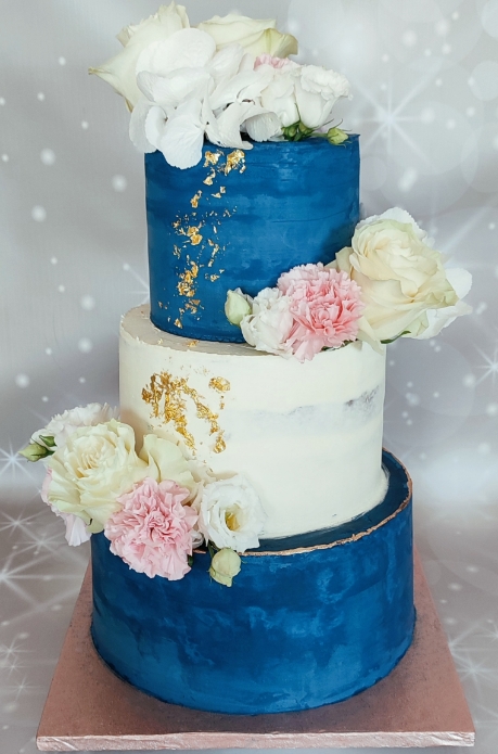 wedding cake bleu velours Recreacakes Rennes 1